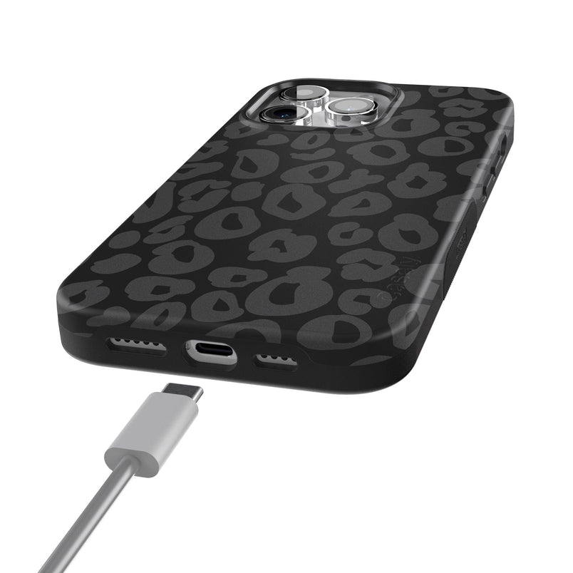 Into the Wild | Black Leopard Case iPhone Case get.casely 